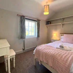 Charming 2 Bedroom With Parking , Cambridge (Cambridgeshire) United Kingdom